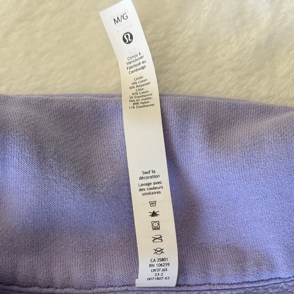 Lululemon Scuba Half Zip - Picture 6 of 6